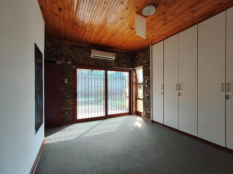 5 Bedroom Property for Sale in Oatlands North Eastern Cape
